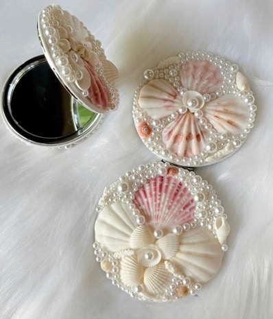 Seashell Foldable Compact Mirror - 3.15 inches
