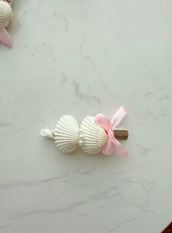 27 Seashell Hair Clips
