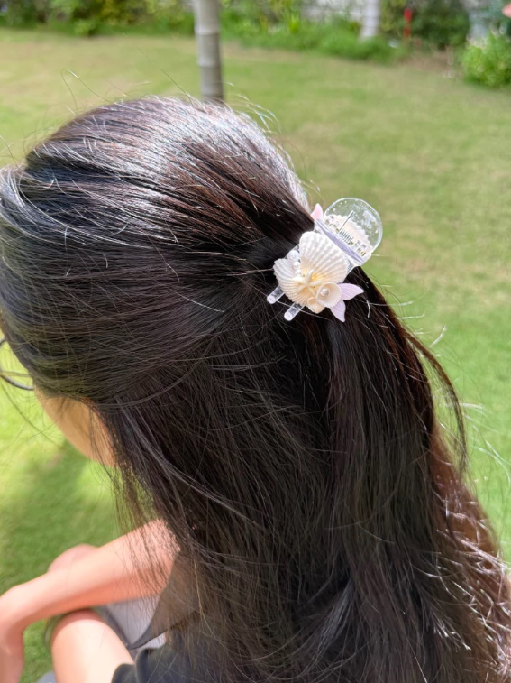 Mini Seashell Hair Claw