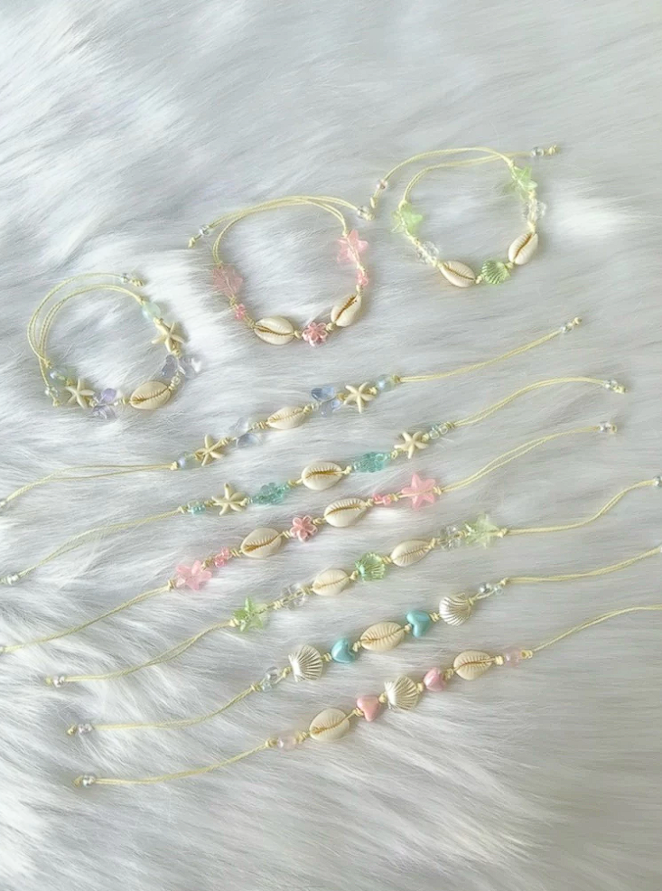 Mixed Seashell Charms Bracelet